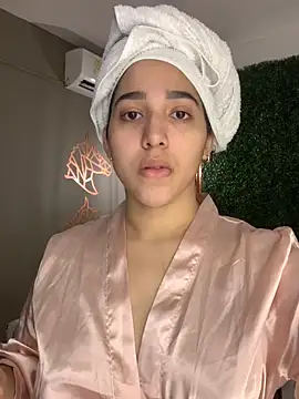 Amandanauty online show from 11-11-25, 09:15