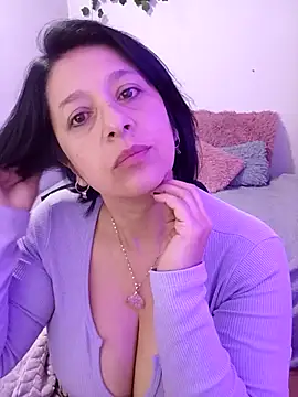 camilalatti online show from 09-18-25, 05:37