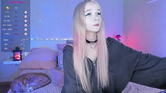 Snapshot of Misty_Shadow chatting on 02-05-25, 01:04 Misty Shadow online show from 02-05-25, 01:04