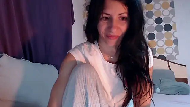 Snapshot of sexyevalove chatting on 09-28-25, 03:45 sexyevalove online show from 09-28-25, 03:45