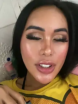 Snapshot of HeavenlyStar chatting on 12-13-24, 08:47 HeavenlyStar online show from 12-13-24, 08:47