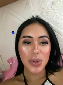 Snapshot of HeavenlyStar chatting on 12-15-24, 04:26 HeavenlyStar online show from 12-15-24, 04:26