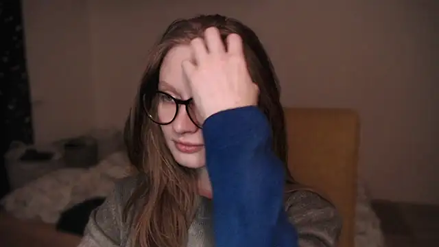 mollytuck online show from 02-13-25, 03:35