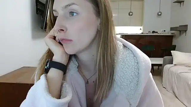 illusorycat online show from 09-24-25, 07:39