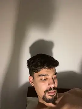 Hermanooooooo online show from 01-14-25, 02:08