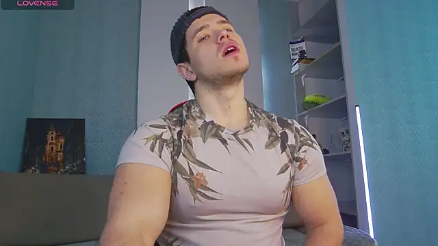 Arilas  online show from 03-23-25, 07:20