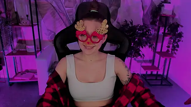 Snapshot of JennyDens chatting on 12-27-24, 09:39 JennyDens online show from 12-27-24, 09:39