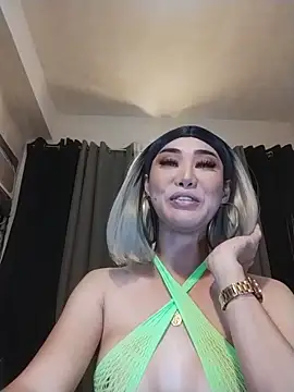 Snapshot of JustForCassie chatting on 10-19-25, 08:04 JustForCassie online show from 10-19-25, 08:04