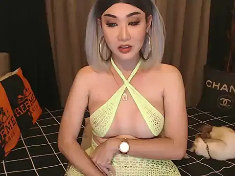 Snapshot of JustForCassie chatting on 11-06-25, 06:03 JustForCassie online show from 11-06-25, 06:03