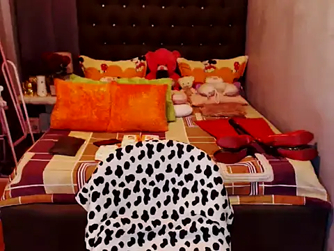 UnMarriedwifeTSX online show from 09-21-25, 12:12