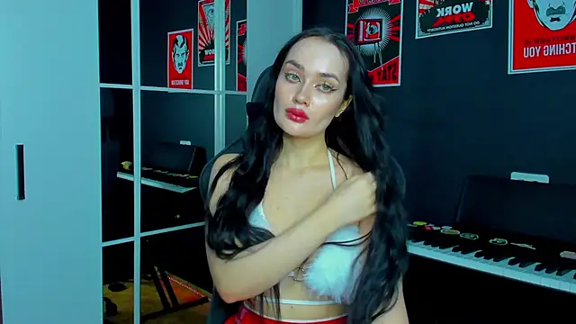 QueenAliss online show from 02-25-25, 02:25