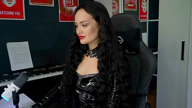 QueenAliss online show from 09-09-25, 04:01