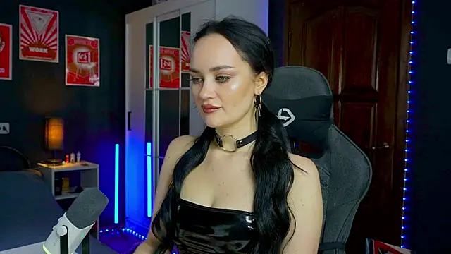 QueenAliss online show from 11-09-25, 03:49