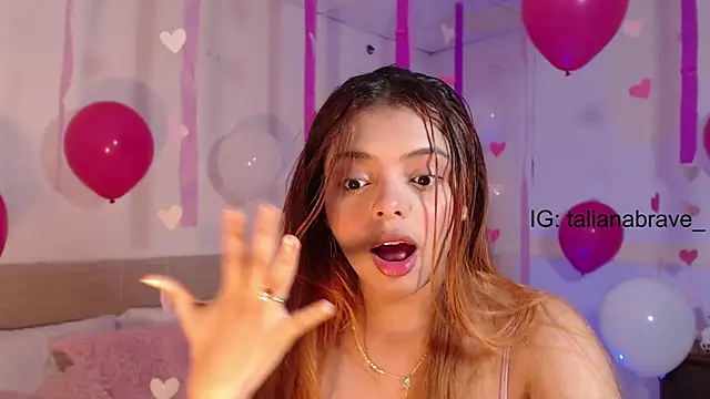 Snapshot of ValienteGirl_ chatting on 02-15-25, 01:21 ValienteGirl  online show from 02-15-25, 01:21