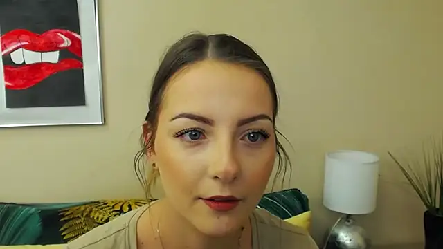 Snapshot of NatalieSexy chatting on 02-10-26, 07:23 NatalieSexy online show from 02-10-26, 07:23