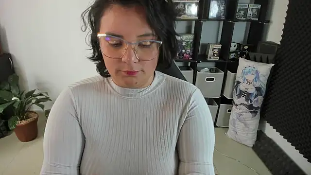 aika-dreams online show from 01-04-25, 03:49