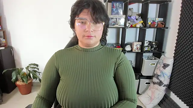 aika-dreams online show from 02-05-25, 03:42