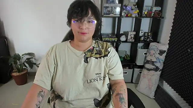 aika-dreams online show from 02-08-25, 01:44