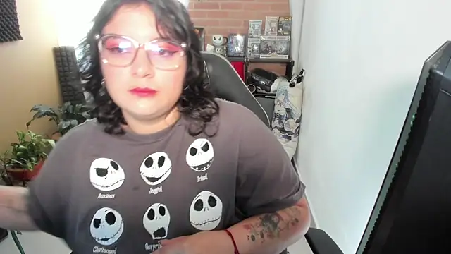 aika-dreams online show from 09-11-25, 12:38