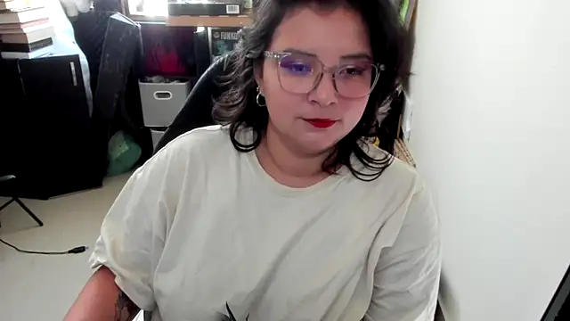 aika-dreams online show from 10-11-25, 01:42