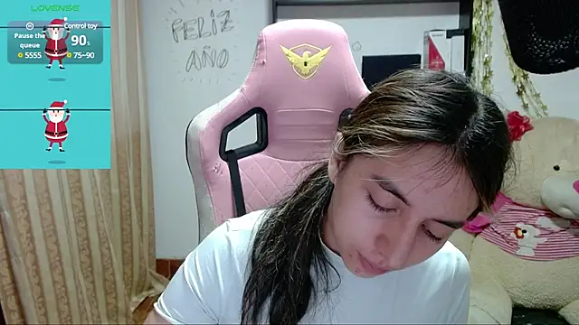 Maggie Fox3 online show from 01-02-25, 01:38