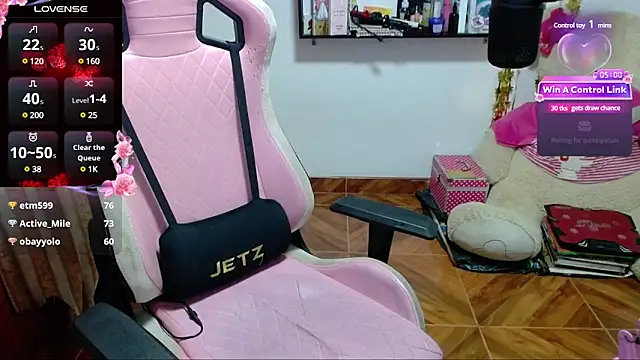 Maggie Fox3 online show from 01-07-25, 04:08