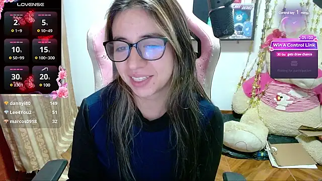 Maggie Fox3 online show from 02-01-25, 06:43