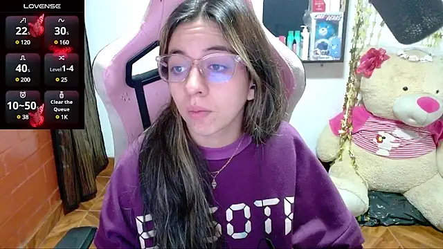 Maggie Fox3 online show from 02-18-25, 01:32