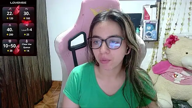 Maggie Fox3 online show from 03-19-25, 02:16