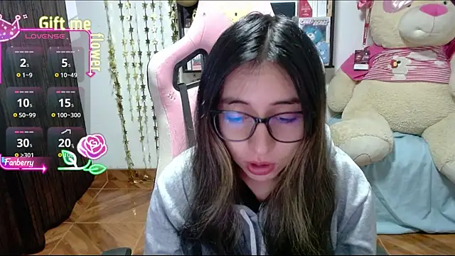 Maggie Fox3 online show from 09-09-25, 02:44