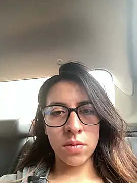 Maggie Fox3 online show from 04-07-26, 08:53