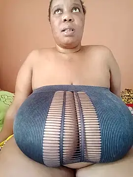 Lovelyboobs01 online show from 01-10-25, 10:17