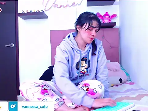 Vannessa  Shy online show from 10-23-25, 01:27