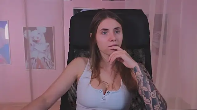  AnnaStark  online show from 03-22-25, 08:48