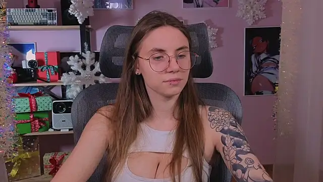  AnnaStark  online show from 12-18-25, 08:26