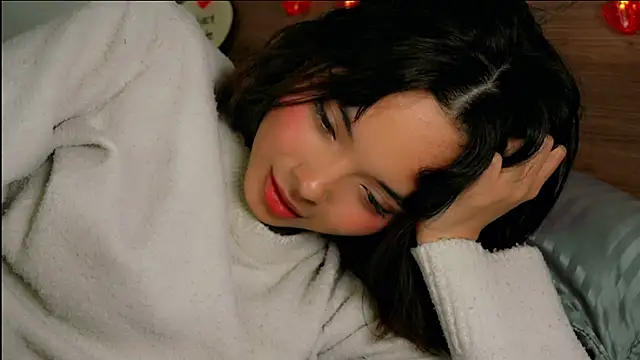 Snapshot of Irina_Grant chatting on 02-14-25, 07:17 Irina Grant online show from 02-14-25, 07:17