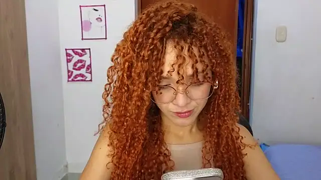 SexyLeilaa online show from 10-18-25, 01:41