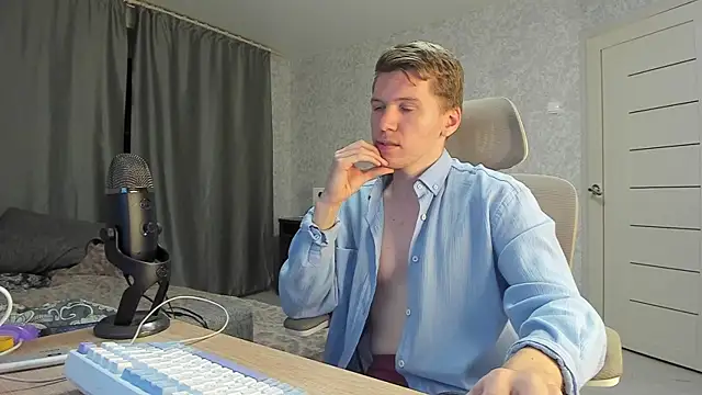 Bananas dick online show from 09-21-25, 02:35