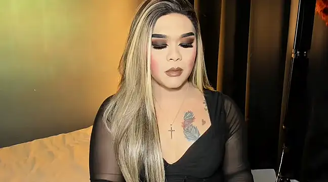 Snapshot of VictoriaEliz chatting on 03-16-25, 11:49 VictoriaEliz online show from 03-16-25, 11:49