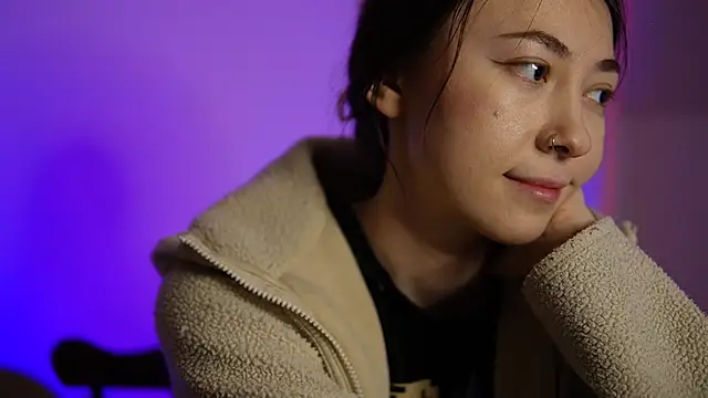 chibi moon  online show from 01-15-25, 09:09