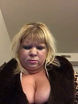 Snapshot of JemJensen30 chatting on 12-12-24, 01:32 JemJensen30 online show from 12-12-24, 01:32