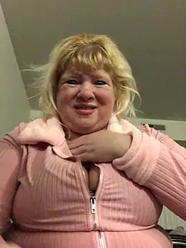 Snapshot of JemJensen30 chatting on 02-10-25, 08:42 JemJensen30 online show from 02-10-25, 08:42