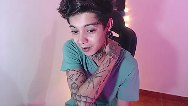 Snapshot of saad_man chatting on 12-07-24, 12:52 saad man online show from 12-07-24, 12:52