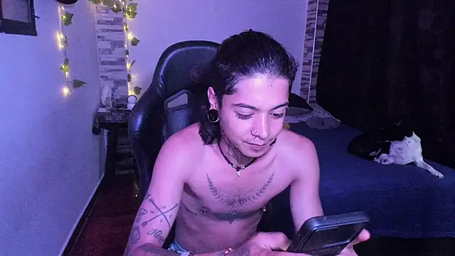 Snapshot of saad_man chatting on 10-21-25, 11:38 saad man online show from 10-21-25, 11:38