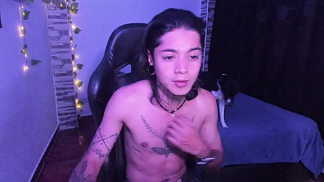 Snapshot of saad_man chatting on 10-30-25, 12:34 saad man online show from 10-30-25, 12:34