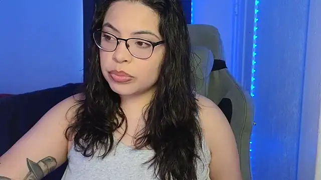 drizzypeach602 online show from 10-10-25, 03:38