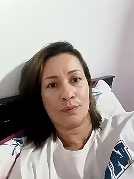 Snapshot of Verito_hot chatting on 02-01-25, 02:47 Verito hot online show from 02-01-25, 02:47