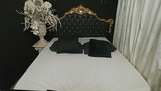 MichaelaDark online show from 02-02-25, 04:26