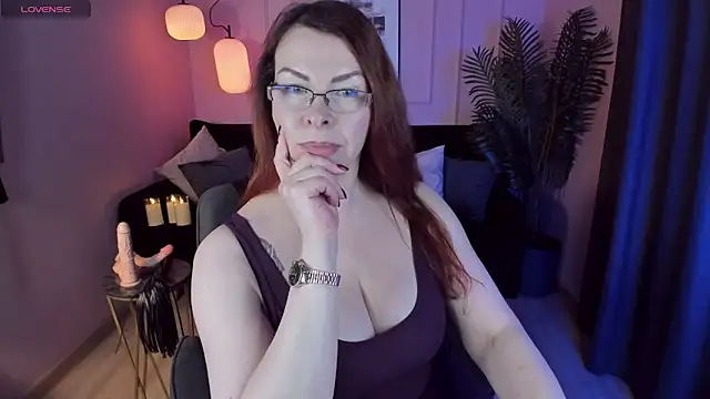 Snapshot of MrsIngrid chatting on 02-28-25, 05:48 MrsIngrid online show from 02-28-25, 05:48