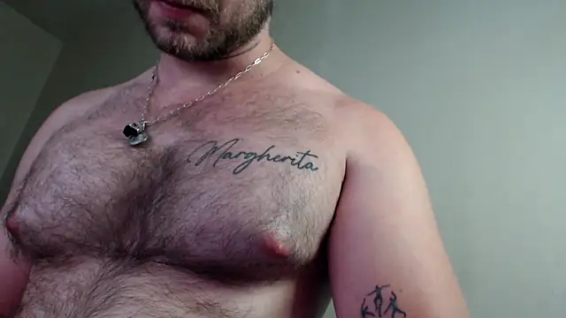 Snapshot of TONY_WHITE_7 chatting on 03-04-26, 01:44 TONY WHITE 7 online show from 03-04-26, 01:44